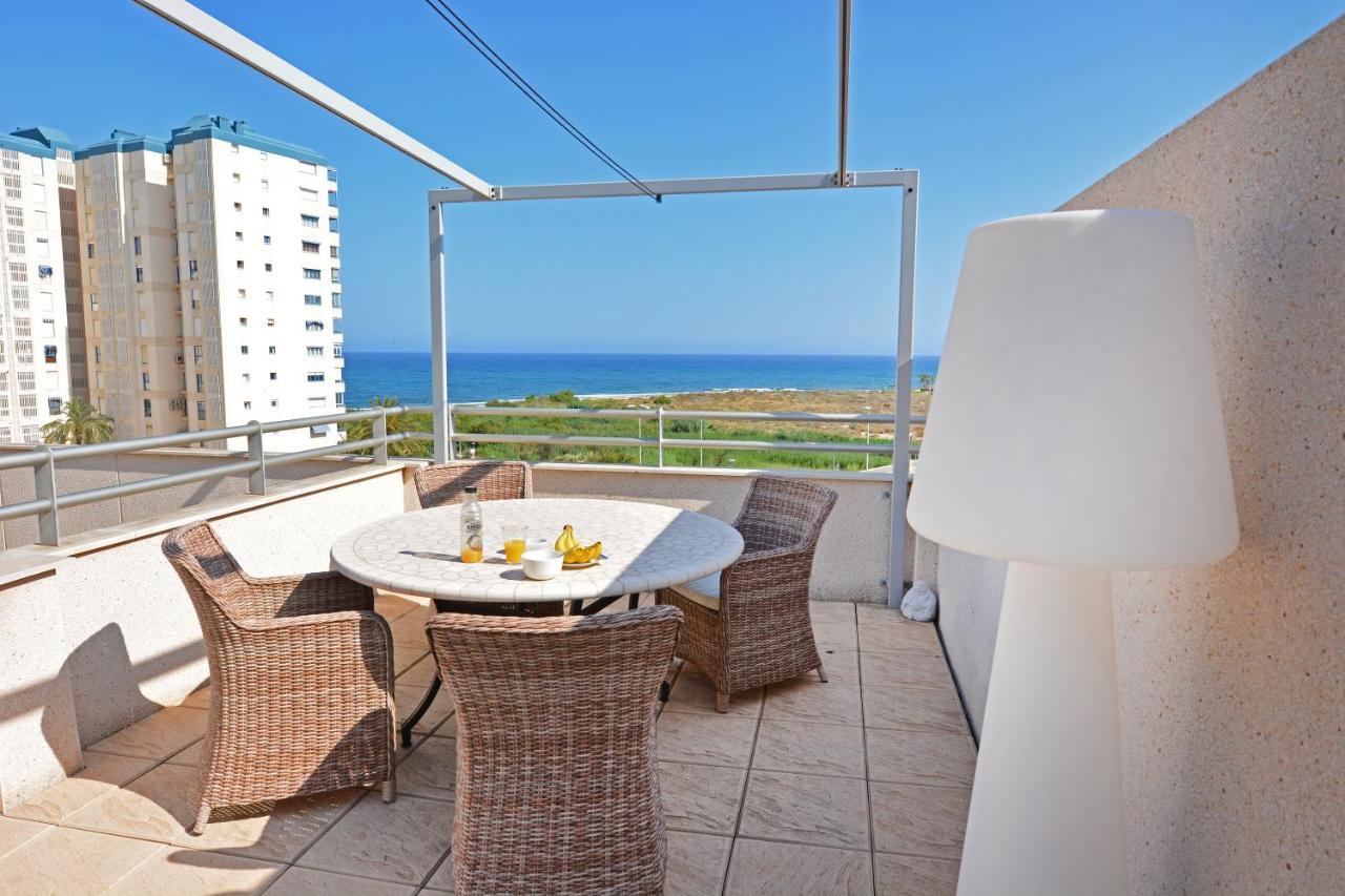 אל קאמפיו Luxury Beachfront Penthouse By Nras מראה חיצוני תמונה