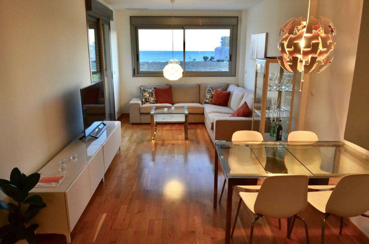 אל קאמפיו Luxury Beachfront Penthouse By Nras מראה חיצוני תמונה